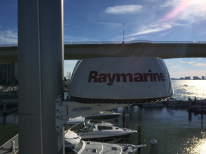 Sailboat Mast with Raymarine Quantum Chirp Radar and Seaview Radar Mount